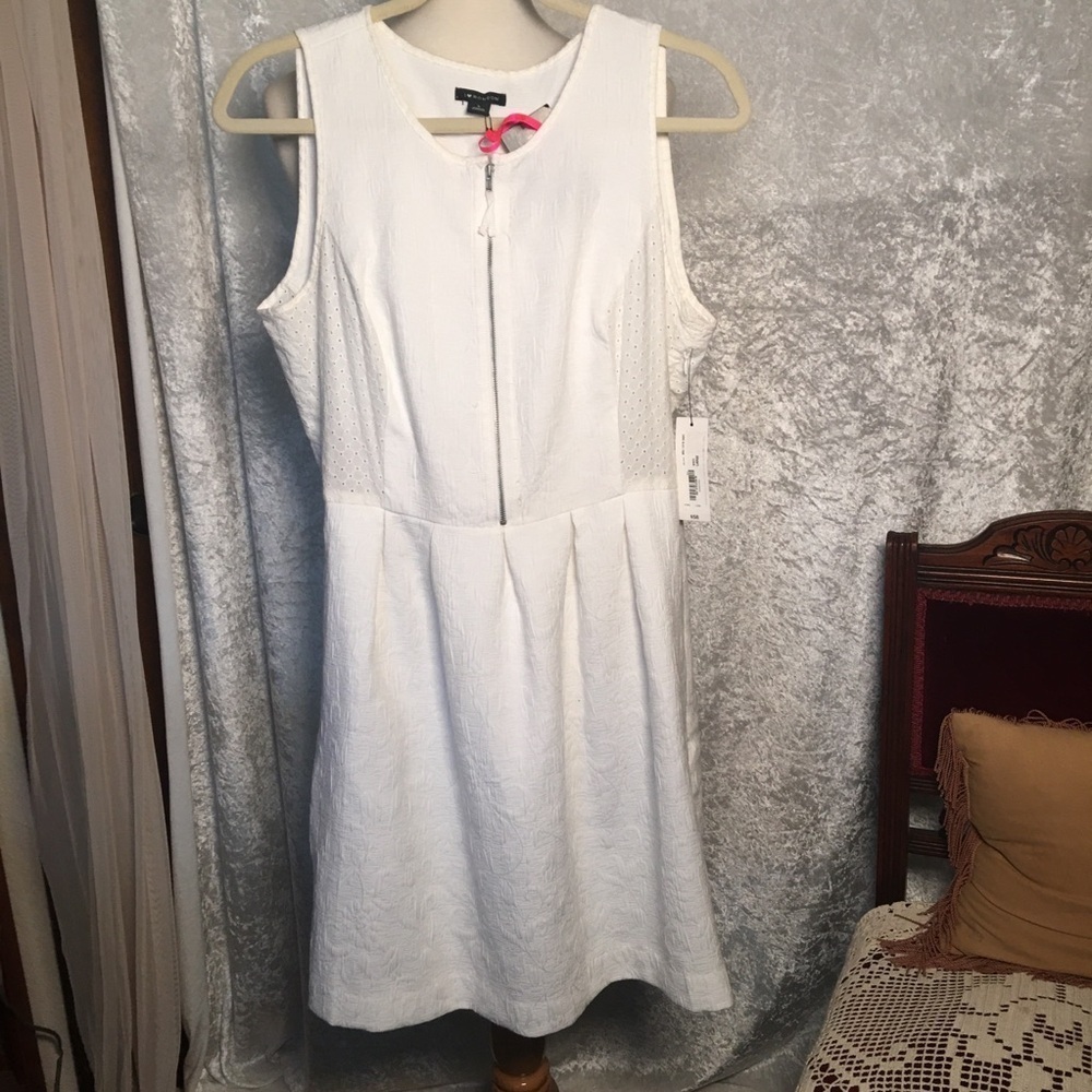 I Heart Ronson White Lace  Mini Dress size L NWT.